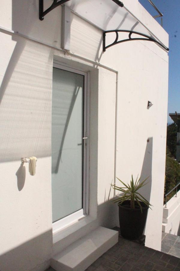 Apartment With Sea View *